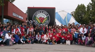 Rain adds more vitality to the Filipino Journal’s Sama-Summer festival revelers!