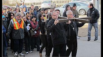 More than 2,000 devotees participate Good Friday’s Public Way of the Cross