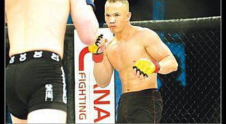 Pinoy MMA fighter, Alex Ferrer suffers round 1 KO loss at CFC 6.