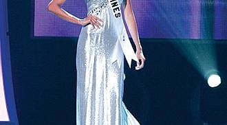President Aquino congratulates Venus Raj