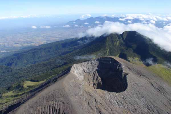 Alert Level up over Mount Kanlaon