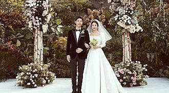 Korean TV stars Song Hye-Kyo, Song Joong-Ki got married
