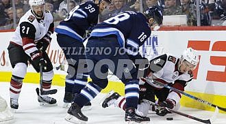 Jets remain tough at home