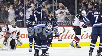 Jets remain tough at home