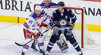 Jets remain tough at home