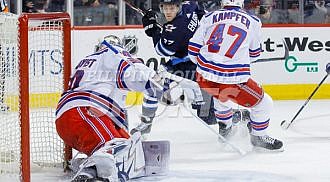 Jets remain tough at home