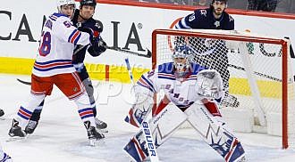 Jets remain tough at home