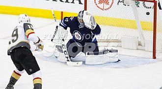 Jets remain tough at home