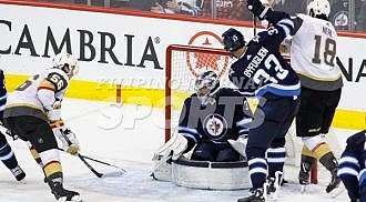 Jets remain tough at home