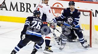 Jets remain tough at home