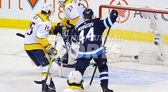 Game Three favours Vegas, Jets now trailing 2-1