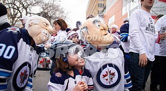 Jets defeat Wild in 5