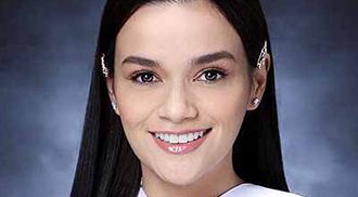 Yasmien Kurdi completes college degree, graduates magna cum laude