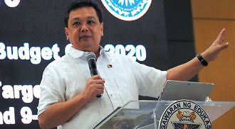 DepEd officials may suspend classes due to COVID-19